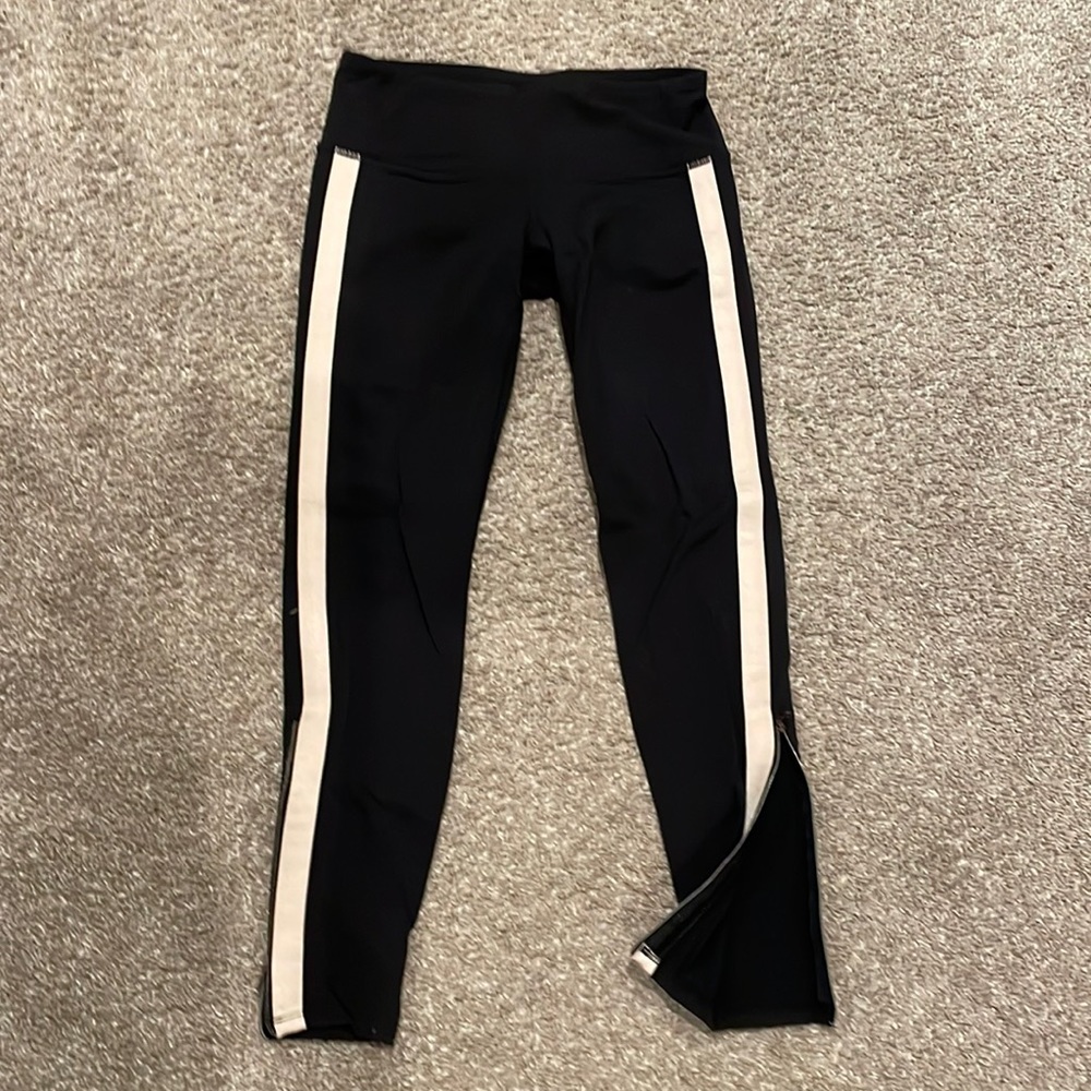 Athleta Black and White Leggings